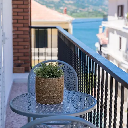 Grand Suite By F & G Kastoria Exterior photo