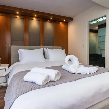 Grand Suite By F & G Kastoria Exterior photo