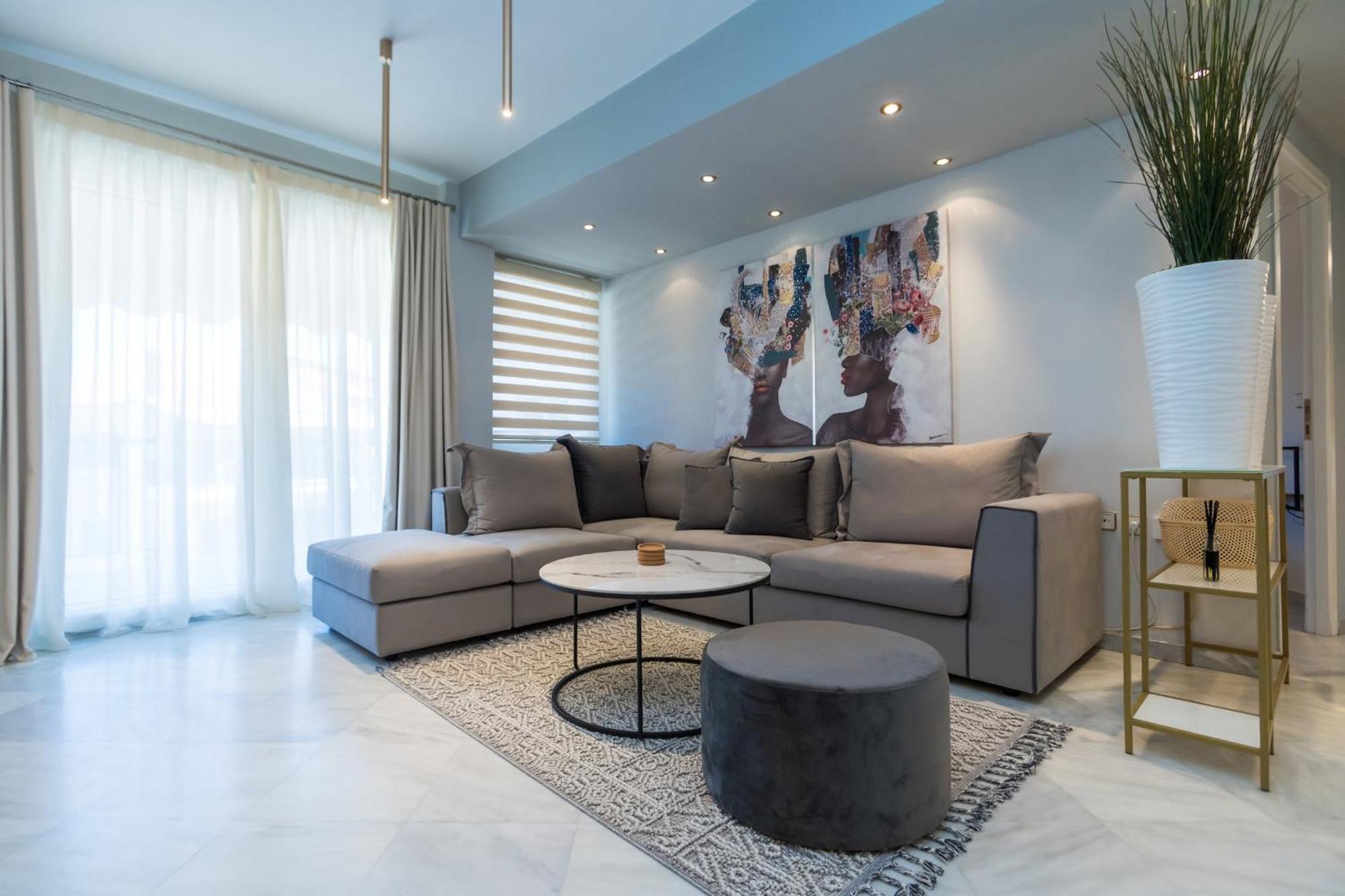 Grand By F & G Apartment *